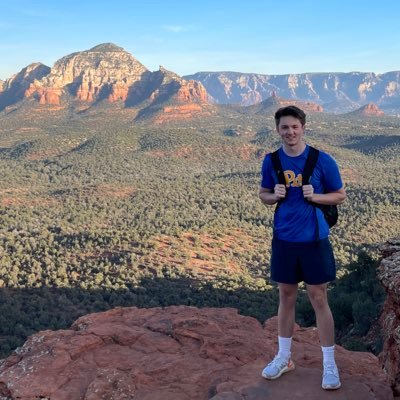 connorglunt's profile picture. IC ‘23 // Ville ‘25