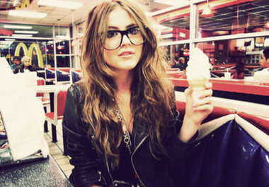 JolieAngelia's profile picture. Download sexy hot chick pics here