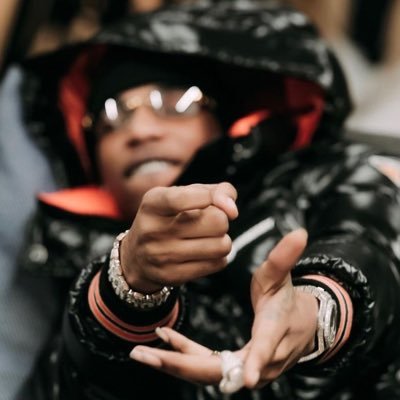 ttrenchess's profile picture. 