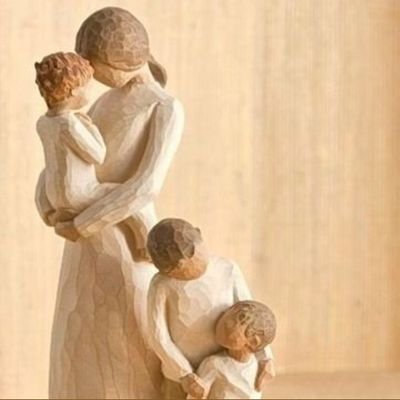 ومن يُطِلِ التفكيرَ يوماً بما أرى
من الناس لم يرتحْ ونال جزائي