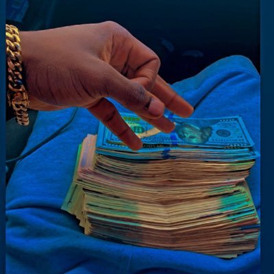 30shothott's profile picture. Getn Rich B4 25🏁REAL LYFER 🥷🏽 #IG: 30ShotzHott🏆