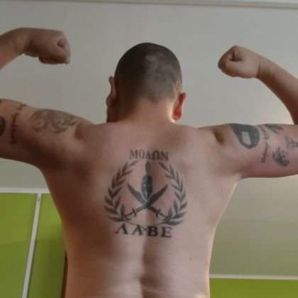 Lobo_BerSSerker's profile picture. Papá orgulloso, 1.84 mts y 93 kilos de Nacionalista, Metalero #RojosNoGracias  #ClanDelWebeo #FortesFortunaAdiuvat #MeNeFrego
