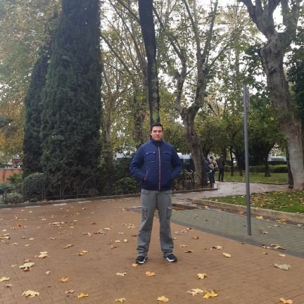 Licenciado en administración mención gerencia de empresas.