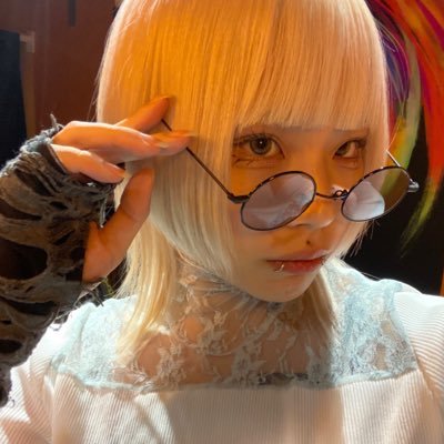Gallery&Barくらげ🪼/Cafe and Gallery AWAJI /たまにスナックしろくま/秋葉原ディアステージ/staff,DJ,PA,たまに美術 / https://t.co/p3DejjJah5