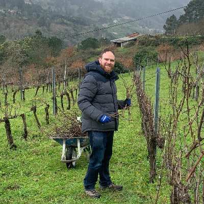 🎥 Director | Creative Director turned winemaker 
🍷 Certified Wine Lover - WSET L3 / DipWSET Student 
📍Ribeira Sacra