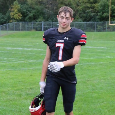 25’ | Shawano High (WI) #7 | WR/DB/ATH | 5’10 | 160 lbs | 3 Sport Athlete | 255 Bench | 365 Squat | 3.7 GPA | 📞715-851-5673 |