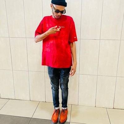 UpperLifeBeliever💪💪💪
DreamsOfMILAN 🙏👑🔥🚨
GodOverErrthing🙌🙌
MomIsBae😍😍💯💯
@CassperNyovest Stan And Proud👏👏