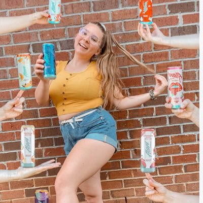 AmandaIngridUGC's profile picture. UGC Creator ✨ Examples & Pricing On Website 📸