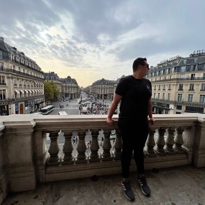 ManuGarita20's profile picture. Mi hobby es ver a Ted Mosby pulseándola y a Chandler Bing tirar lírica miedo.