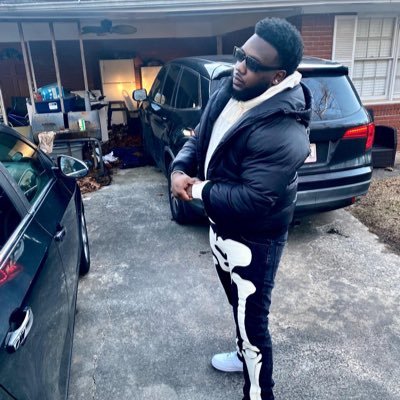 NeverLookingBack❕Upcoming Artist❕Check out da link below🤟🏿