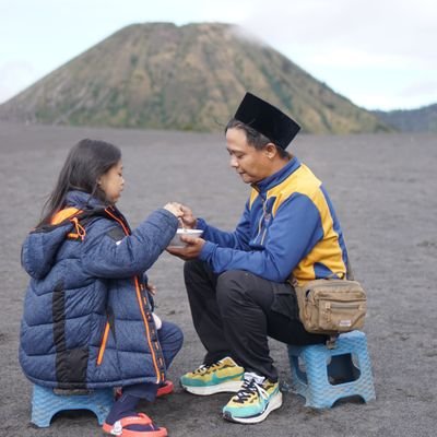 teguhbolang's profile picture. seorang pemimpi.

Pemulung #No89