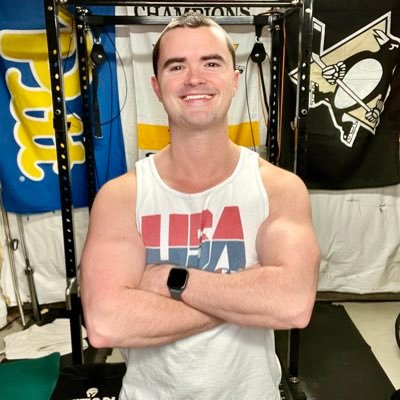 💪 I help ambitious parents lose 10-15 lbs, burn fat & build muscle so they can keep up with their demanding career AND kids. ⬇️ FREE Calorie Calculator ⬇️