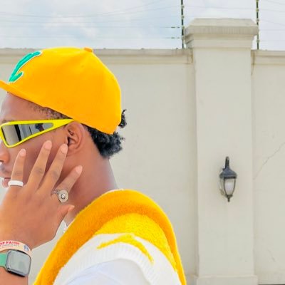 David_Wayne003's profile picture. iMakeweirdjokes• Dark Humor• Sarcastic• Goofy• Weird• Not normal, normal is boring. 🤝