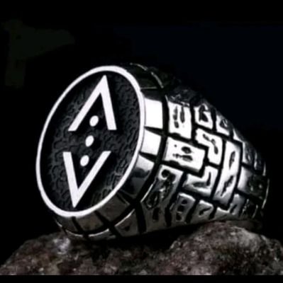 Almazaje33's profile picture. 