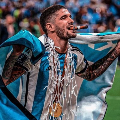 ariaselias_2's profile picture. 