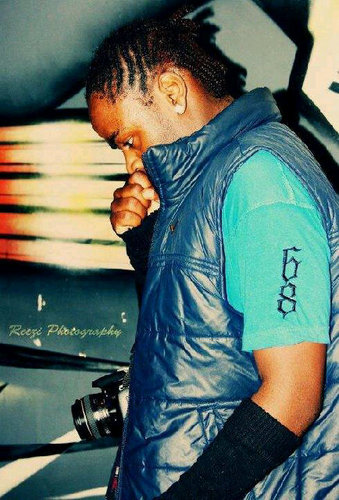 SimplySkillZ's profile picture. Musician, Dancer, Song Writer, Producer, Photographer etc. In an upcoming music group called Signature. Where creativity and passion becomes art.