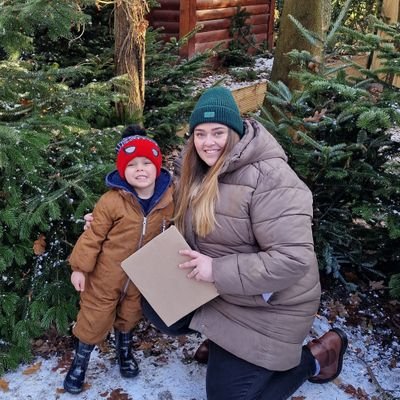 MrsCNAnderton21's profile picture. Anthropology Graduate@University of Durham🎓|26|🌻🌈
Secondary Maths PGCE student 📖📚
Mum to a beautiful boy 🌍