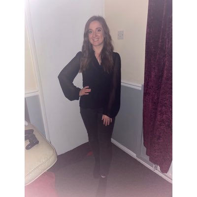 • Mum of Two Wildings • Wife • Primary TA • Professional Singer • 💙🤍💕💜