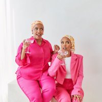 The Oversharers Podcast 💖✨ (@kallyandhodo) 's Twitter Profile