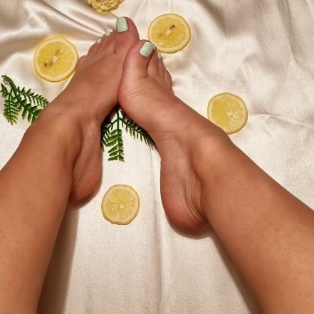 🌸 Foot Lovers all over the World 🌍 Welcome 🌸
Let's get fun 🤩