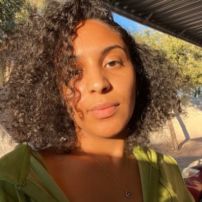 kelthegoddess__'s profile picture. glowing from within, allowing my light 222 radiate with pure love. 🌞