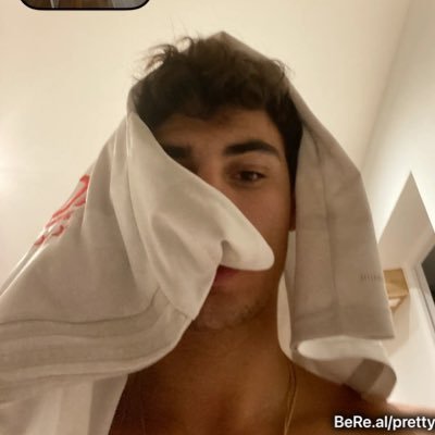 prettypb24's profile picture. notre devise c’est faut de la divise