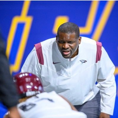 Husband/Father/Offensive Line /Run Game Coordinator @Nccu_football. @GamecockFB Alum.