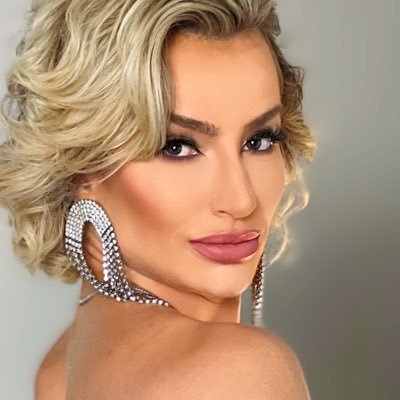 janasabrinna Profile Picture