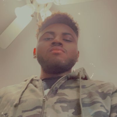 kelvinthird_'s profile picture. 6'2 SG🏀3️⃣ 🇳🇬Rom 8:31.                               Retired editor (brb soon;)