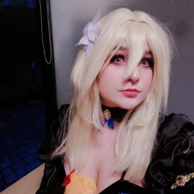 PT/EN/ES | Canela | 25 yo | Portugal 🇵🇹 | Cosplayer | Airport Assistant at Lisbon International ✈️ | Benfica 🦅