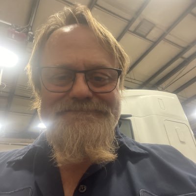 married 28 years father and grandfather patriot, conservative Christian been in Trucking industry since 1991 no dms no crypto