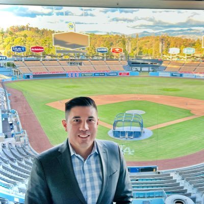 Proud husband and dad. Chief Program Officer at the Los Angeles Dodgers Foundation. Instagram @dr.mannyaceves Tweets are my own.