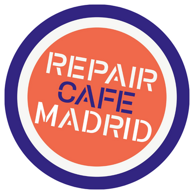 Encuentro semanal para reparar pequeños objetos de uso cotidiano mientras tomamos un café. 
#RepairCafé #Medialab