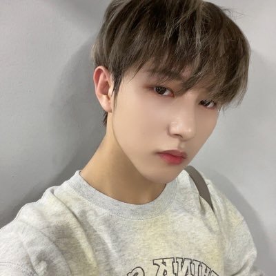 probablemente llorando por kim hanbin