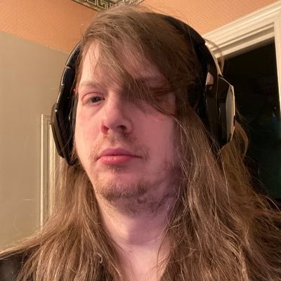 Goldnfoxx Profile Picture