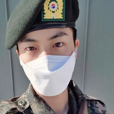 dpwls3628's profile picture. BTS X ARMY 2016.11.13~ 7년차 아미💜
2025년에 꽃신 예정인 아미💜