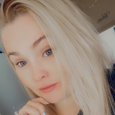 DannisDesigns13's profile picture. mumma of 2, Loveee a good side hustle! show me some love and support 😘💜.