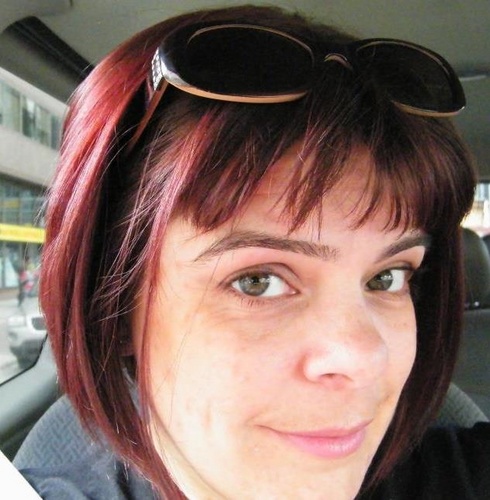 folkiecarla's profile picture. Pretty corporate for a folkie.  Mother of 2 'interesting children'. Married to @lloydcpr. I tweet about politics, music, and CURLING. Views are my own.