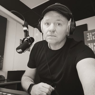 Animateur Nostalgie Caen 106.4 . On Air 13h00-17h00