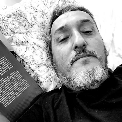 HectorRiojasR's profile picture. alguien común