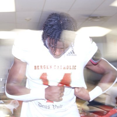 Bergen Catholic 25 | 6’0 195 RB/LB