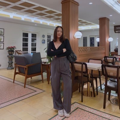 Shabrinafisha's profile picture. practically its my safe space so please dont judge