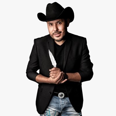 Soy Cantautor de Regional Mexicano compositor de Varios Éxitos