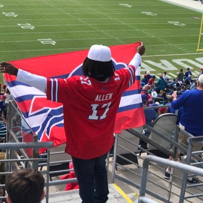 Born in SC 803✈️904 🏡#Gamecocks 🐔#BuffaloBills4Life’s short HAVE FUN! Runner🏃🏿‍♂️Veteran 🇺🇸Love is the key #Billsmafia