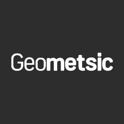 I am Geometsic, a fine artist and animator working from Nottinghamshire, UK.