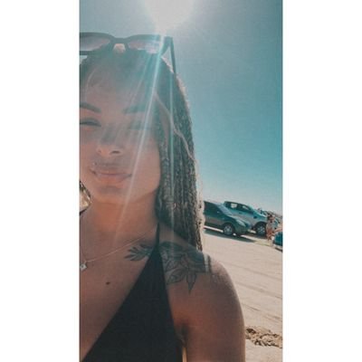 I do not need anyone who does not want to be with me. 🤙❎🌼
#FURGLETRASINGLÊS2019 ⚜️