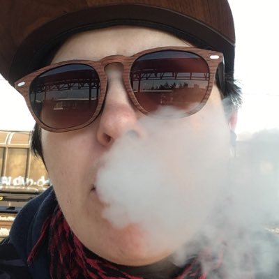 eLfik024's profile picture. #lgbt #gamer #prague #Toronto #MapleLeafs