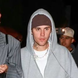 Ariana_Lilr's profile picture. Belieber 2011-forever JustinBieber followed