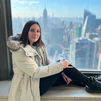 MflCe's profile picture. 🇫🇷 Head of French and Head of Year 10 👩🏻‍🏫 Also teaching Spanish 🇪🇸 From Reims, France 🥂🍇 26 🎂