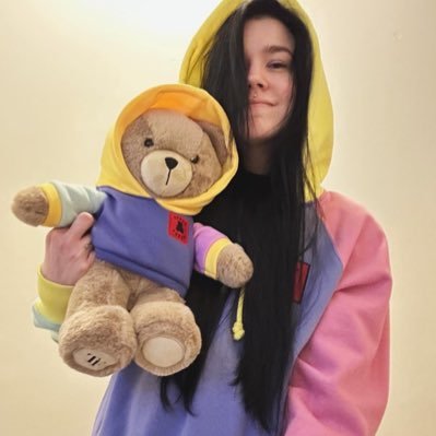 em. (they/she) Profile